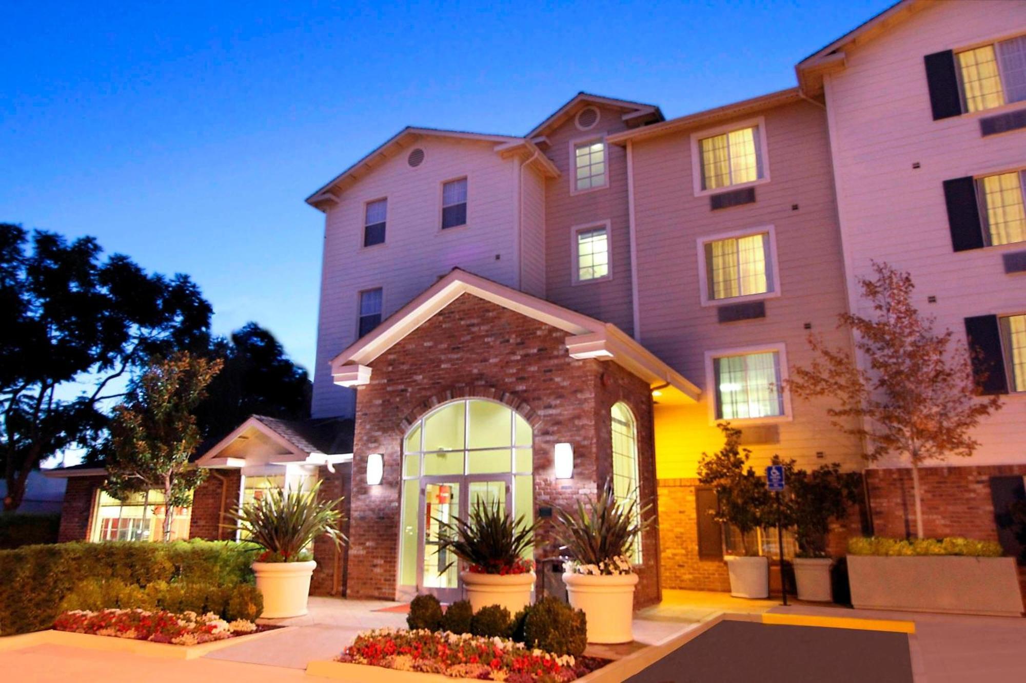 Towneplace Suites By Marriott Sunnyvale Silicon Valley Exterior photo