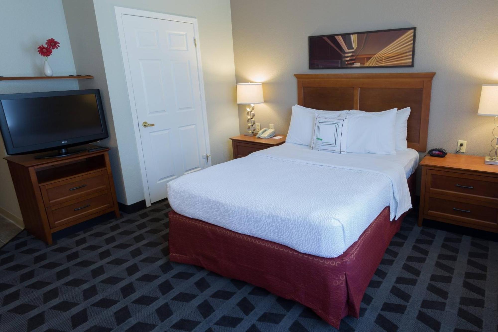 Towneplace Suites By Marriott Sunnyvale Silicon Valley Exterior photo