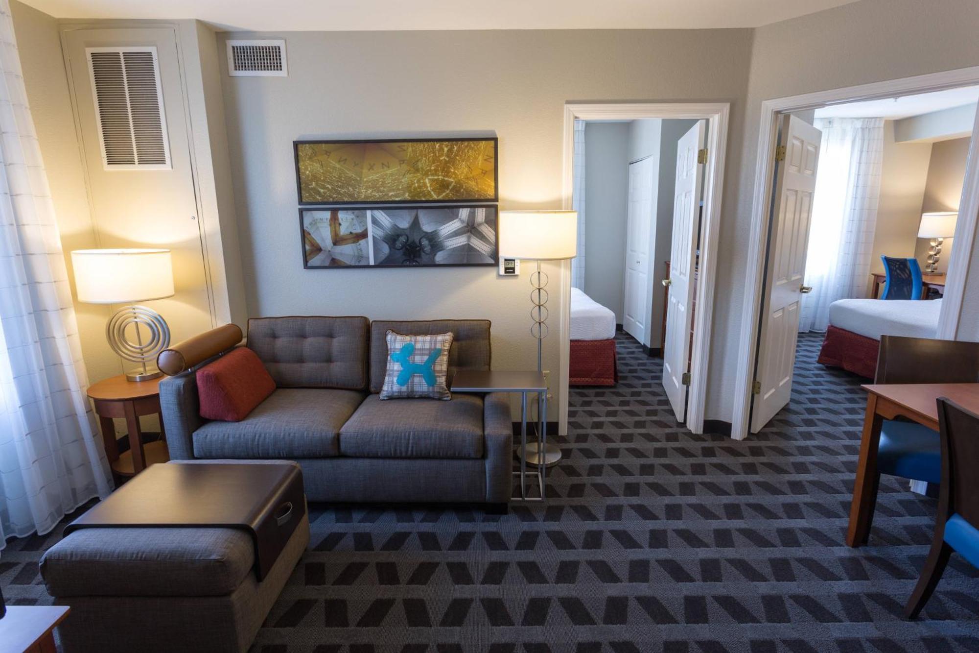 Towneplace Suites By Marriott Sunnyvale Silicon Valley Exterior photo