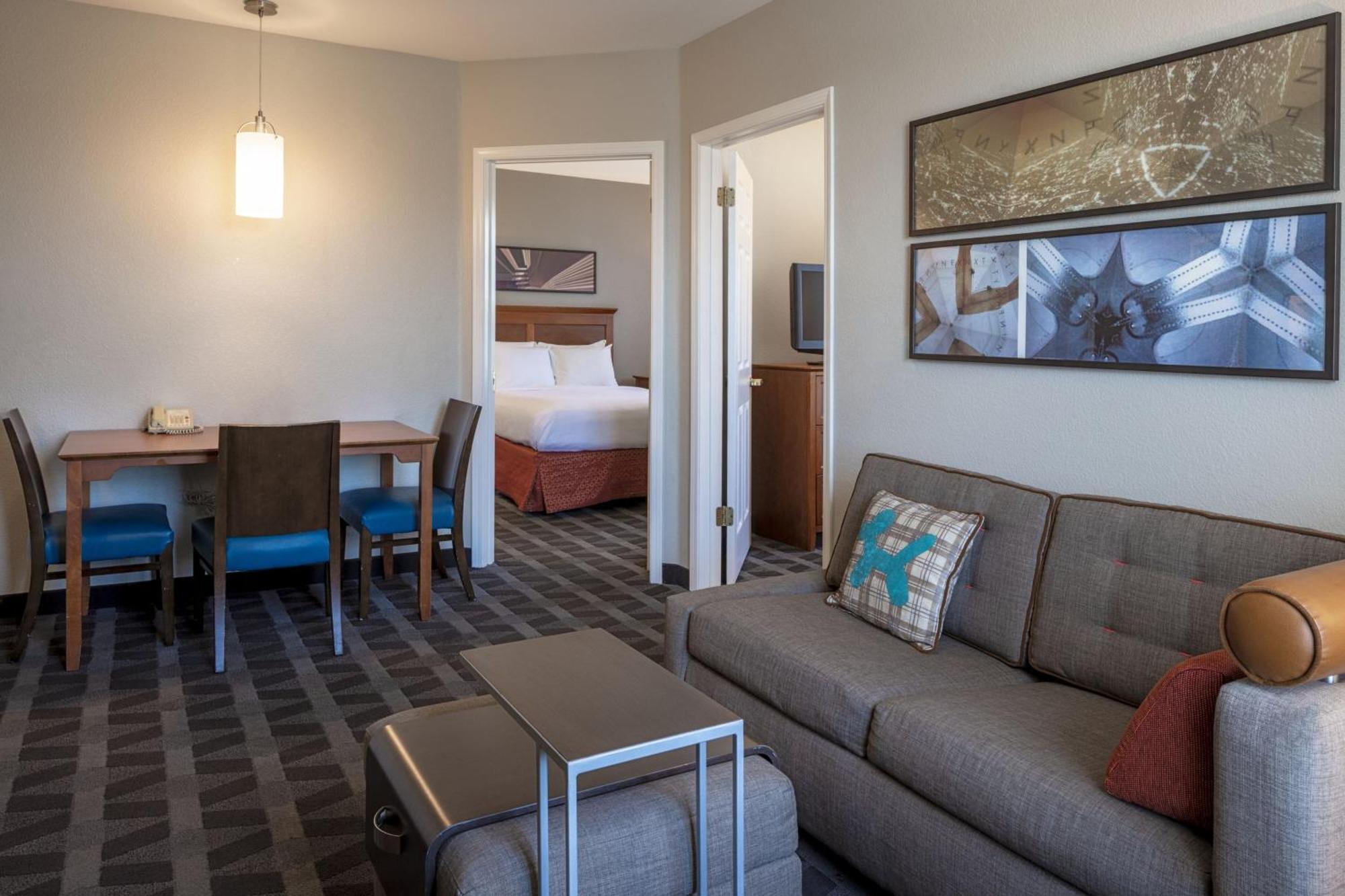 Towneplace Suites By Marriott Sunnyvale Silicon Valley Exterior photo